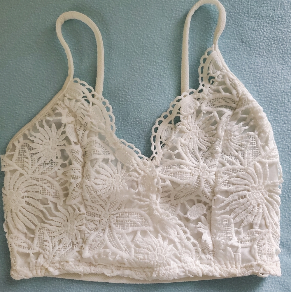 Charlotte Russe White Lace Crop Top Camisole